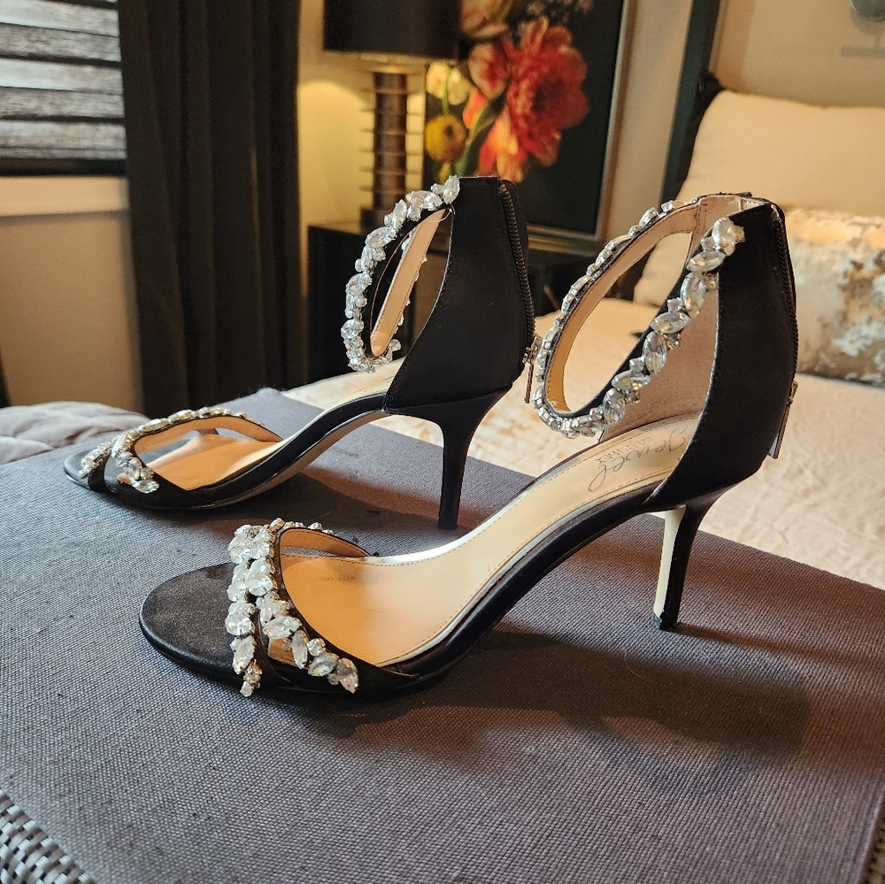 Jewel Badgley Mischka shoes size 7.5